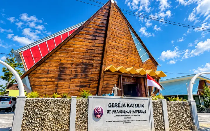 Gereja Kapal Pacitan
