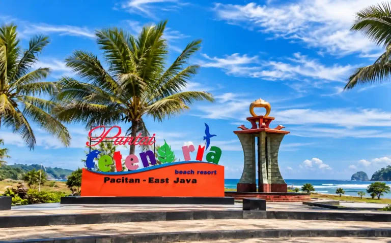 Pantai Teleng Ria Pacitan
